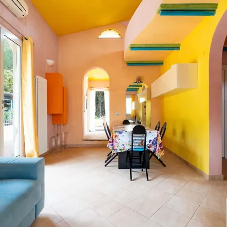 Melograno By Interhome Tatil Evi Sanremo